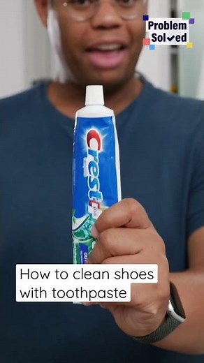 How to clean shoes with toothpaste #shorts #lifehacks