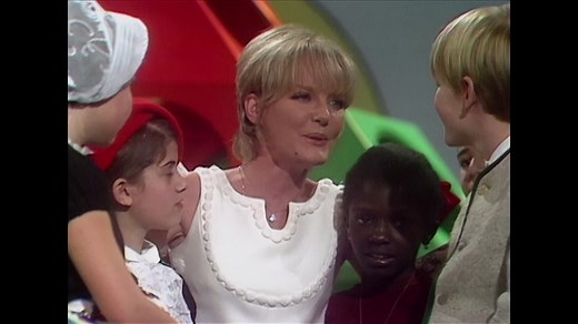 Petula Clark - Fill The World With Love (Live On The Ed Sullivan Show, November 2, 1969)
