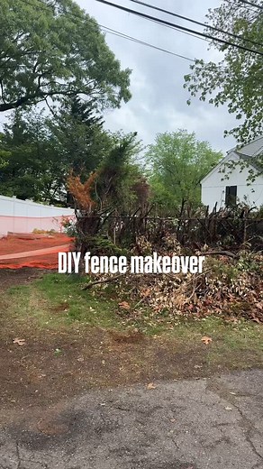 ✨ Huge transformation alert! ✨ We said goodbye to the rusty old chain link fence overtaken by weeds and dead bushes, and wow, what a difference it has made for our home! 🏡💚 After much thought, I finally decided to stain it black — and I couldn’t be happier with the choice! 😍 Stay tuned for the big reveal! You won’t want to miss what it looks like once it’s all finished! 🎉 #HomeMakeover #ExteriorTransformation #StunningUpgrade #BeforeAndAfter #DIYGoals #dıyproject | Christen.at.home Connected