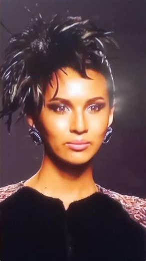 Guo Pei 2017 Bangkok International Fashion Week #BIFWpart9