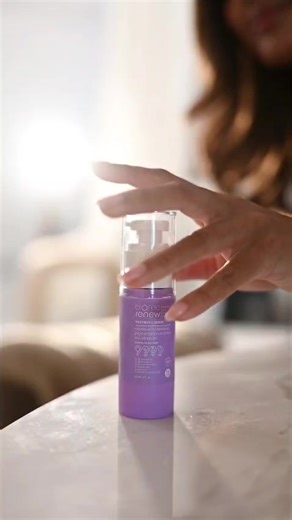 Your skin microbiome is the community of microorganisms that live on your skin 🦠 When it’s balanced, it helps regulate inflammation, protect the skin barrier, and keep acne-causing bacteria under control. @BiomeRenew focuses on supporting the skin’s ecology. 🧪 Postbiotics help calm inflammation and support tolerance without eradicating healthy bacteria. This makes microbiome-friendly care more suitable for long-term acne management and sensitive skin 🔬