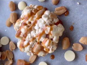 Caramel Popcorn Cookies