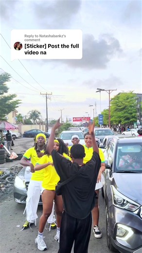 Replying to @Natashabankz this audacity needs to be studied 😂😂 the camera man self 😆😆 W/@_chee_sohm @World dancer @SweetLexzy001 #fyp #xyzbca #goviral