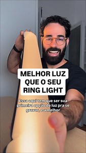 Comenta LUZ que eu te mando o link do LED Inflável Ulanzi UA20: sua primeira opção de luz pra gravar 💡 O bastão LED inflável Ulanzi UA20 é absurdo, inflável até 90 cm, portátil com apenas 216 g e com 20 W de potência full spectrum para uma luz suave em qualquer setup. 💭 Ficha técnica que impressiona ✨ Temperatura de cor 2700K a 6500K, do quente ao frio ✨ CRI ≥95 para cores fiéis, perfeito para produto, maquiagem e retratos ✨ Bateria 2500 mAh (18 Wh) com até 55 min em 100% e recarga USB C em 12