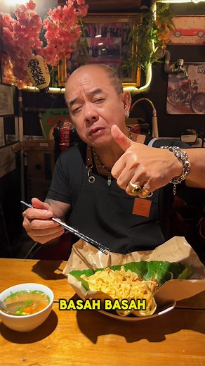 Hari Ini Pak Loncat Makan Kwetiau Loncat Son Son Lat Lat Mantapnya | Bakmie Loncat