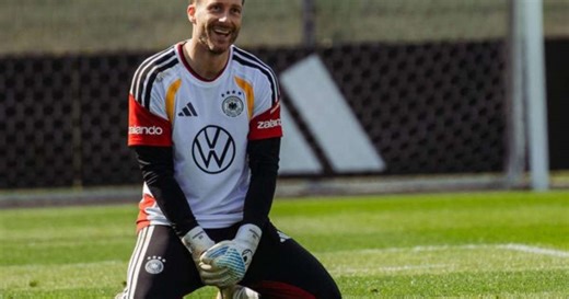 Goleiro da Alemanha descarta comparação com Neuer: "Impossível ser igual"
