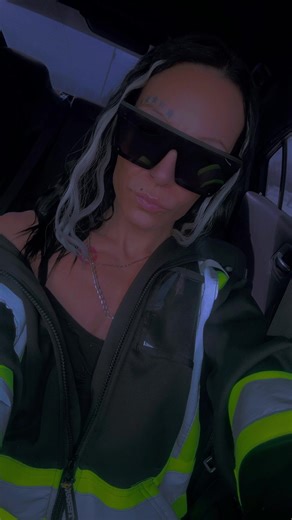 Nicole Butler (@nicolebutler23xo)’s videos with I See Her Different - Drew Meadows