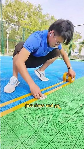 Construction of interlocking sports floor for basketball courts.#basketballfloor #sportsfloor