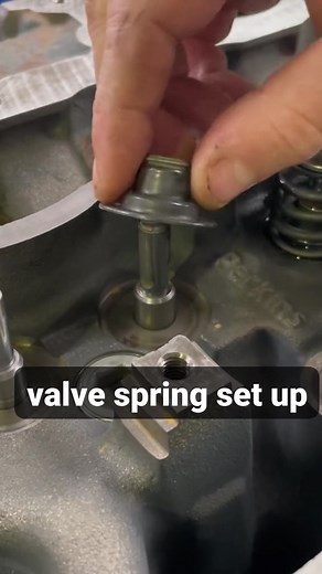 valve spring set up #car #engine #mechanic Mechatronics Tyronn | Mechatronics Tyronn