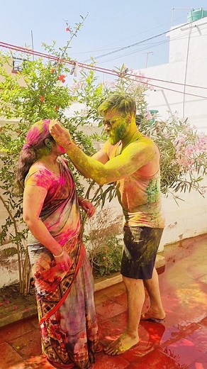 Holii haiiiii🙏🙏🙏🙏 . . . . #comedy #love #funnymemes #best #color | Happyhub