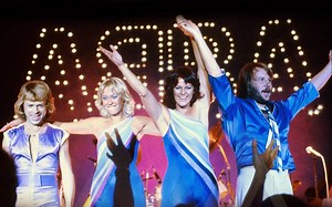 阿巴合唱团 | ABBA - ABBA In Concert 1979年世界巡回演唱会 (英国伦敦温布利体育场部分选曲) | 官方HD
