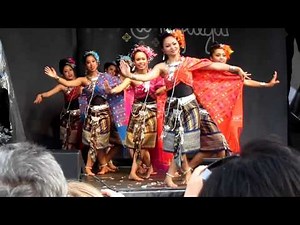 Thai Dances - Fawn Ngiew - Scarf Dance 02