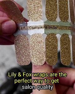 Achieve perfect nails without breaking the bank - Lily and Fox wraps offer salon-quality nails at an unbeatable price. Easy to apply and remove, these wraps will last for 10 to 14 days. 💅😍 | Lily and Fox