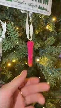 Day 12 of the 13 days of taylor exploring all of the swiftmas ornaments! Today we are looking at