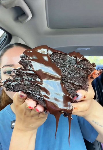 Linda's Fudge Cake ASMR Mukbang — Moist Fudgy Chocolate