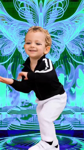 OMG 😱 This Super Dance Is Going CRAZY Viral! #gadgets newgadgets