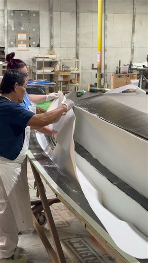 Prepping this XPC Liner for vacuum infusion#NuWaveComposites #XPCBoats #VacuumInfusion