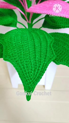 29K views · 729 reactions | Crochet Poinsettia, crochet Christmas flower  Full video tutorial on YouTube Gonkui Crochet step by step #fbreels #reels #crochetflower #crochet #gonkuicrochet | Gonkui Crochet & Chapa crochet craft | Facebook