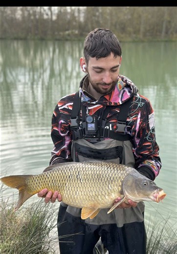 Ça ne s’arrête pas! On viens juste de sortir une carpe et la deuxième canne démarre ! @Korda TV Carp Fishing @Team Korda @DECATHLON FISHING #fishing #carp #fisherman #peche #france