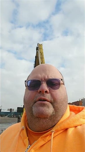 Contractor Tip: Live Load Junk Removal Instead of a Dumpster