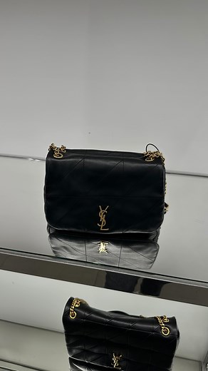 220K views · 50K reactions | autumn outfit ideas 癩 Comment “outfits” and I will send you all the links for these outfits straight to your DMs https://liketk.it/5oGQ0 You might already know how much a love a good midi skirt and these are some of my favourite outfits I’ve styled recently with midi skirts. Love me a good autumn outfit! Which one is your favourite? 1,2,3,4,5 or 6? #autumnoutfitinspo #autumnoutfitideas #autumnoufit | Valentina Fanu | Facebook