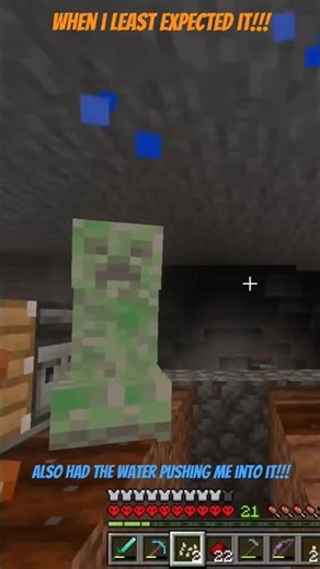 IT CAME OUT OF NO WHERE!?! #minecraft #minecraftlive #creeper #jumpscare