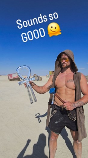 What Frequency is it??? I'm in love with the way my Ankh Tuning Fork sounds There's something absolutely hypnotic about the frequencies Tuned to an octaves of F in 432hz -- 342hz bottom/ 684hz top. Striking the bottom will activate the top create a slow pulsing rhythm. Not just an instrument, but an homage to with harmonic wisdom of the ancients ☀️🌍🌙 @holisticuniversity -- thanks for holding this for at least 15 takes while we got the perfect take of this, you hold it well 🙏🙏 #ankh #ankhtuni