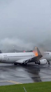 Jet Engine Explodes on Wet Runway Orlando, Florida — June 12, 2024 A passenger jet landing during a torrential downpour experienced a terrifying engine explosion upon touchdown, an incident captured in a stunning viral video at Orlando International Airport. The footage shows the aircraft approaching the rain-slicked runway under dark, stormy skies. Upon touchdown, the aircraft’s left engine appears to make contact with the runway, erupting in a brilliant explosion of sparks and a ball of orange