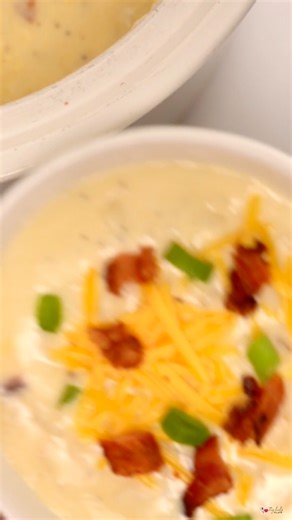 This easy dump and go style recipe will wrap a big cozy hug around you! Made with frozen hashbrowns, minimal chopping is needed for this delicious and easy dinner. Recipe- https://onmykidsplate.com/crock-pot-hashbrown-potato-soup/ | On My Kids Plate