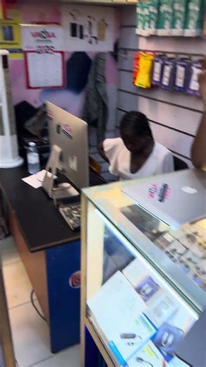 MacBook Pro 201915-inch screen size Touch Bar Intel core i9