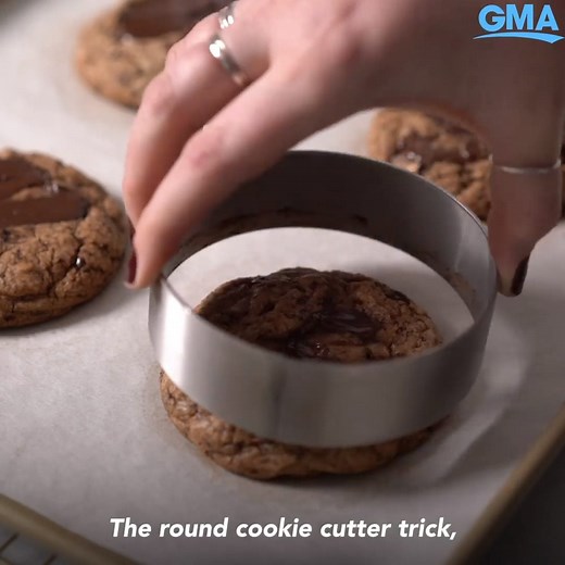 From scooping to scooting, food blogger Erin Clarkson shares how she creates Instagramable cookies. https://gma.abc/2NHo7Gp | Good Morning America