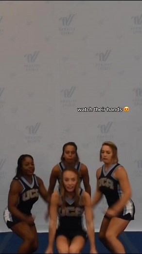 Too scared to post motions this week lol so here’s a pretty all girl back handspring full up (college cheer) wait for slow mo #cheer #cheerleading #cheerleader #collegecheer #ucastaff #allgirlcheer