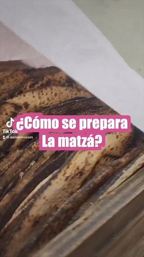 ¿Cómo se prepara la matzá? 🫓 #pesaj #judios #judaismo #judaismoenespañol #matza | aishlatino.com