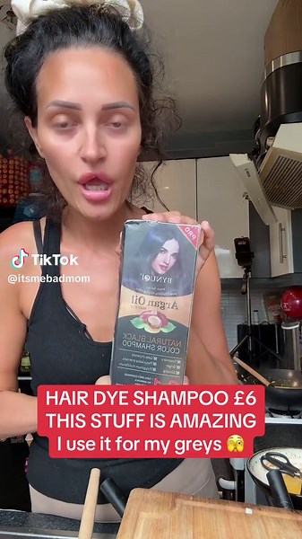Hairstyling Revolution: Amazing Hair Dye Shampoo for £6