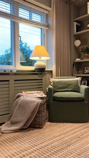 Susan Darley on Instagram: "Radiators… … as a whole they aren’t the most visually appealing. But a very simple solution is a radiator cover and @woodies_ireland have launched a brand new range with plenty of choice. I’ve gone with the horizontal panel and I’ve painted it to match my walls. It’s a beautiful addition to the room, visually appealing and it acts like a console table… win win! AD #livingroom #livingroomdecor #livingroomideas #radiator #radiatorcover #irishhomes #irishhome #irishhouse