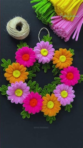 Wall hanging flower with pipe cleaner | Handmade Ideas