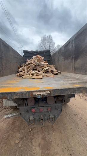 Tree jobs are going and firewood is rolling out | Brittain's Tree and Crane Service