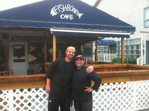 Fishbones Hires Dynamic Duo of Chefs