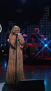 Anastacia sings "Best Days" acapella on Die Ultimative Chart Show | Anastacia Dreams