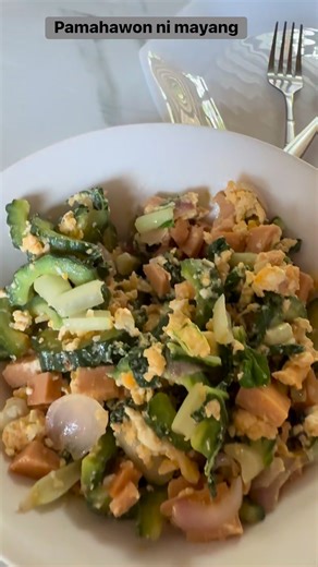 Myra Villamor Nunez Lavadia on Instagram: "Ginisa na Amargoso pechay kag my itlog.. solve an pamahaw.. thank u Lord sa masustansiya na pagkaon🙏🙏"