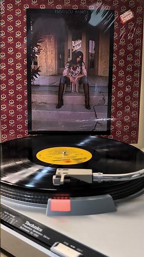 Emmylou Harris — Five Records, One Story | Gram Parsons, Elite Hotel & More