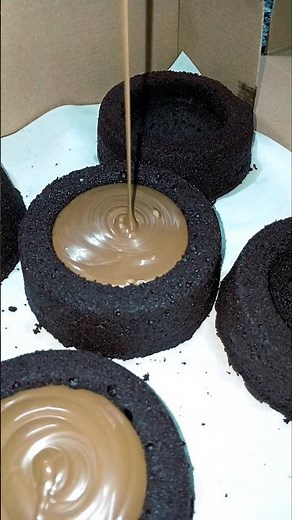 Volcano cake #chocolatecake #croissant #bakery_cake_pastry #pastery