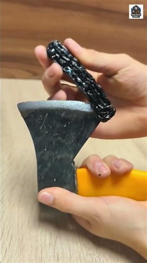 the process of making a sheath on an axe #shortvideo