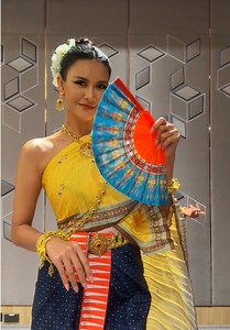 MGI All Stars in Traditional Thai Attire at Wat Arun