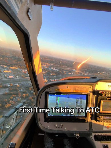 Gosh learning how to talk to ATC was a big struggle ! 🛩️ . . . #aviation #pilot #pilotlife #airplane #fyp