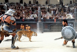 Russell Crowe Was Nearly Mauled By a Tiger While Filming 'Gladiator'