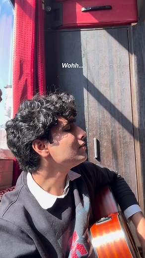 Paras 🎙️ on Instagram: "Kya pyara gana hai yar ❤️ @armaanmalik 🫶🏻 . . . . . . . . . . #bollywood #fyp #reels #arijitsingh #memes"