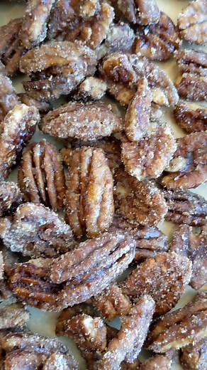 Simple Candied Pecans with Maple Syrup