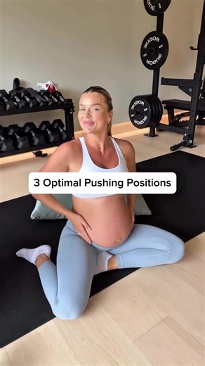 Want to know the best positions for pushing your baby out? During pushing, we want to open the pelvic outlet—the space baby moves through in the final stage of birth. To do this, we need to focus on three key movements: ➡️ Hip Internal Rotation – Turning the knees inward moves the sit bones apart, creating more space for baby to descend. ➡️ Anterior Pelvic Tilt – Tilting the pelvis forward helps the tailbone and pubic bone move away from each other, increasing space in the birth canal. ➡️ Hip Ex