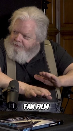 The latest episode of Talking Shop: an SFX podcast is out now! Andy (@theschoneberg) and Kim discuss the requested Alien VS Predator film! Watch now on YouTube or listen on Spotify! (links in our bio) #sfx #mua #filmtalk #moviebts #avp #alienvspredator #specialeffects #sculpting | Cinema Makeup School